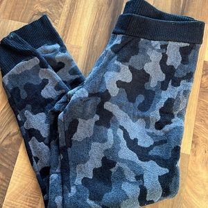 Barefoot dreams jogger pants